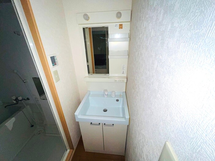 物件内観写真11　(洗面)