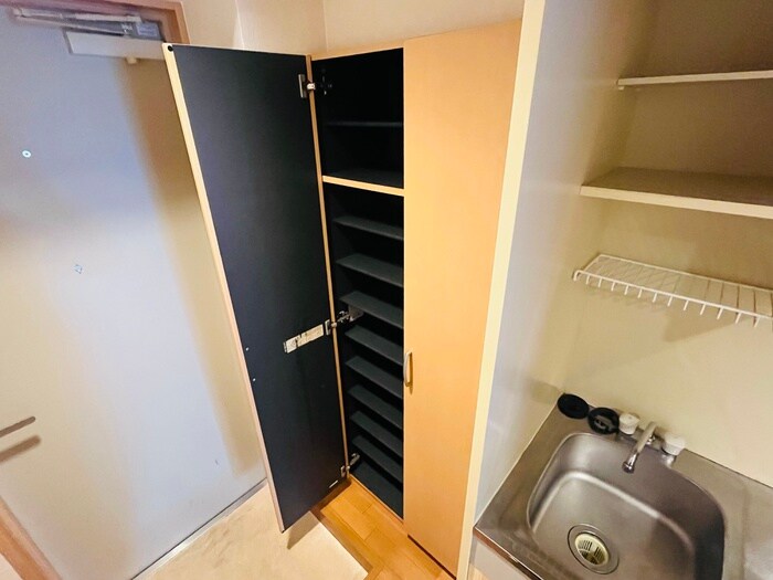 物件内観写真15　(靴箱)