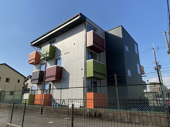 物件外観写真1　(外観写真)