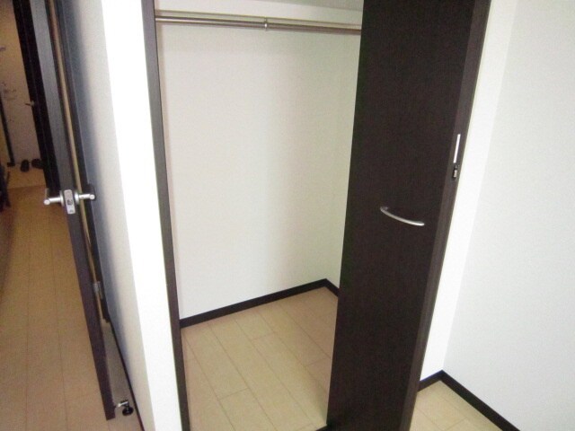 物件内観写真10　(収納)