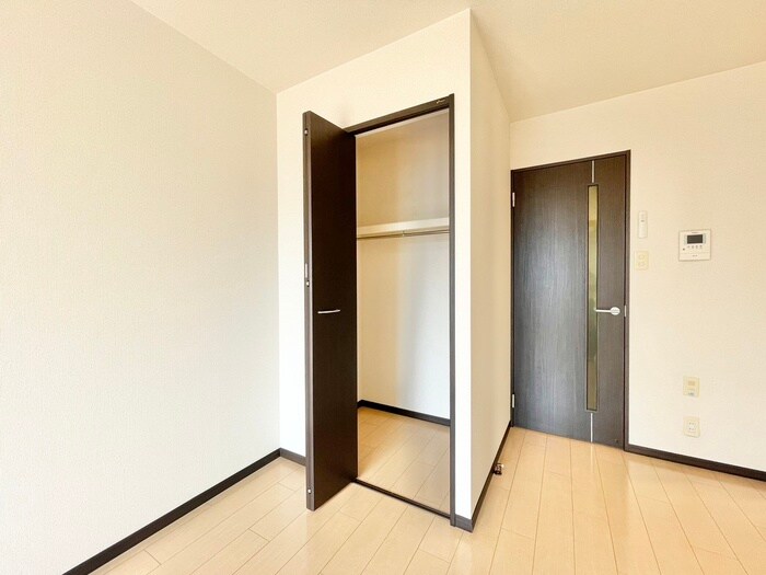 物件内観写真12　(収納)