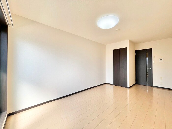 物件内観写真13　(居室)