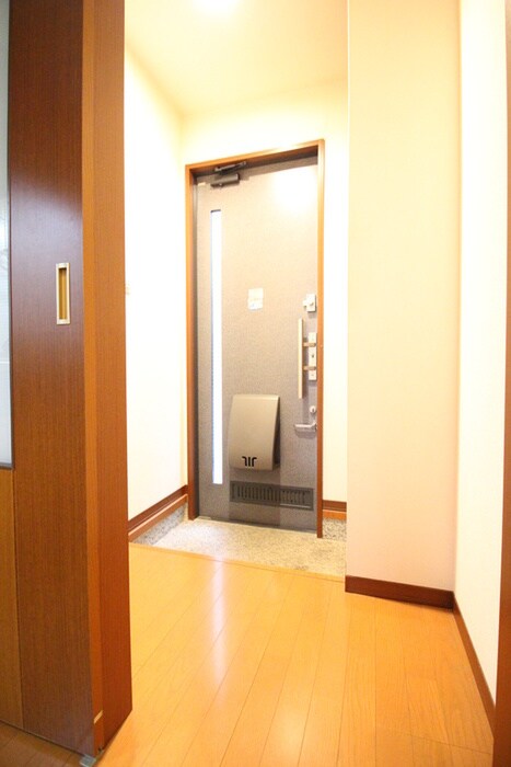 物件内観写真17　(廊下)