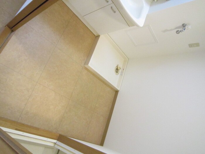 物件内観写真19　(洗濯機置場)