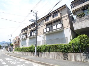 グリ－ンヒル箕面Ｅ棟外観写真