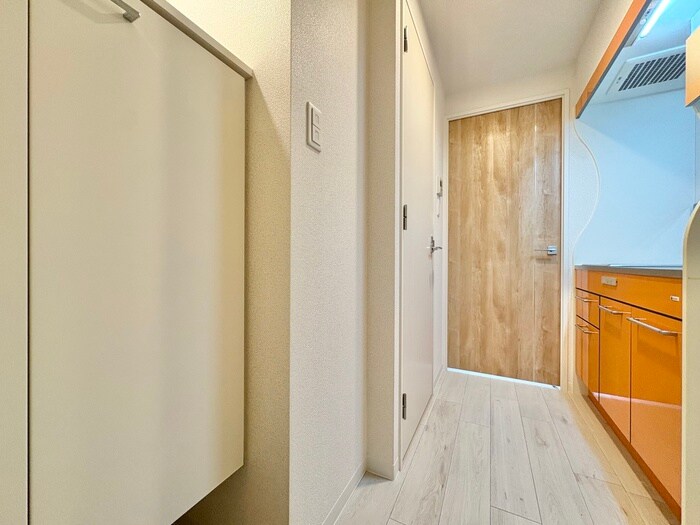 物件内観写真16　(廊下)