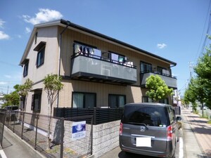 シャンブル・ド・久方Ａ棟外観写真