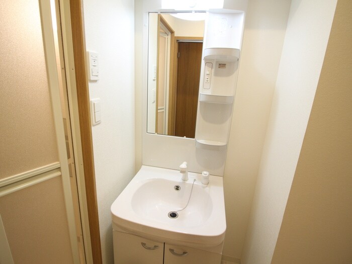 物件内観写真3　(洗面)