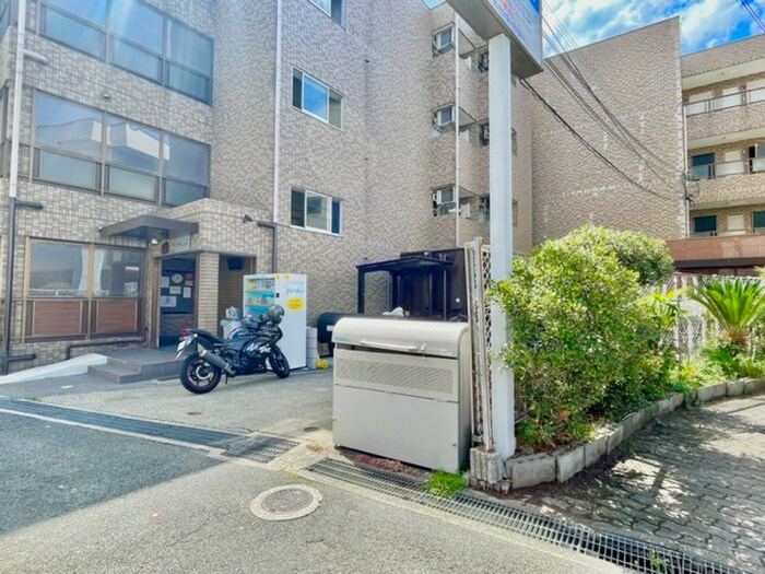 物件外観写真4　(建物設備)