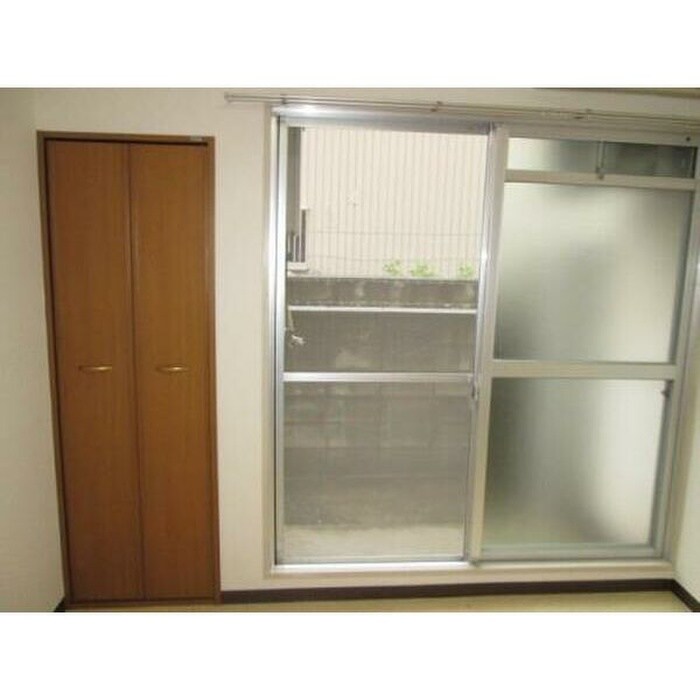 物件内観写真12　(収納)