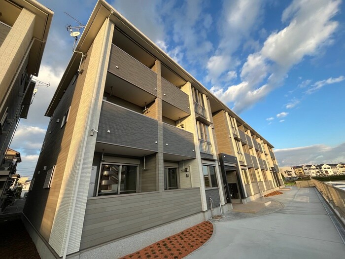 物件外観写真3　(外観写真)