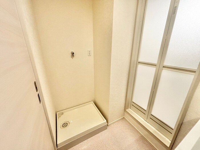 物件内観写真13　(洗濯機置場)