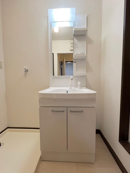 物件内観写真11　(洗面)