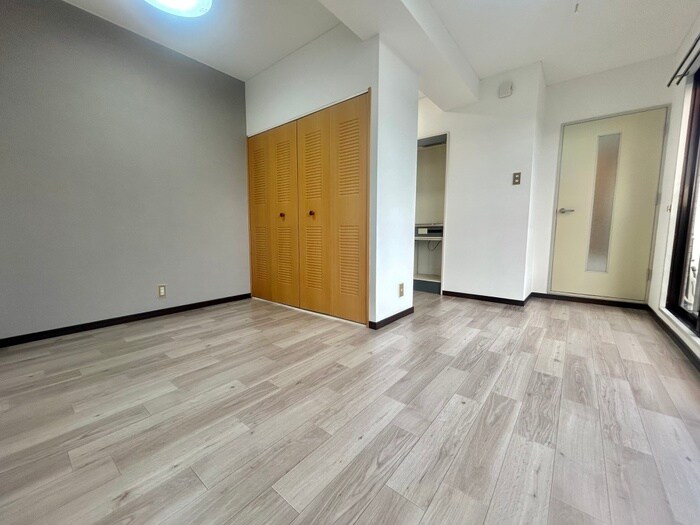 物件内観写真10　(居室)