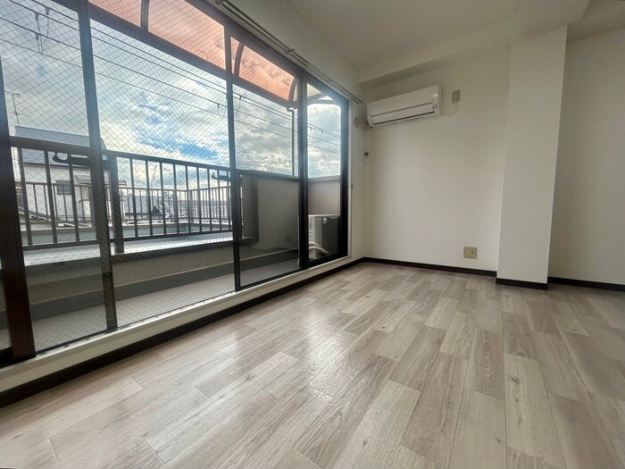 物件内観写真13　(居室)