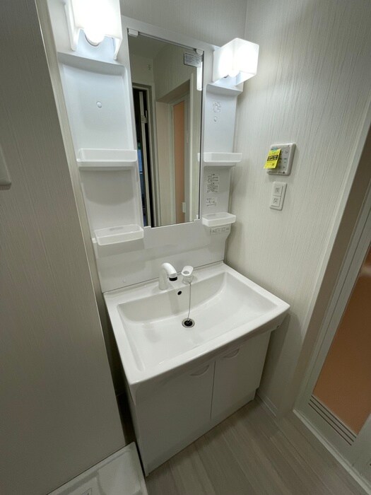 物件内観写真13　(洗面)