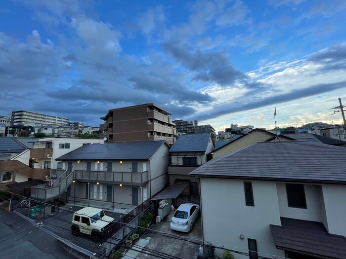 物件内観写真21　(室内からの展望)