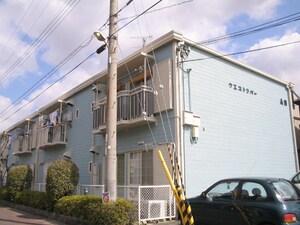 ウィンディーウエストリバーA棟外観写真