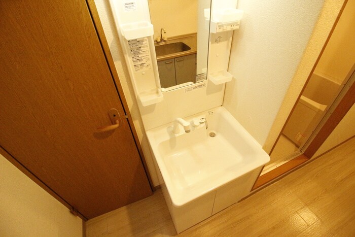 物件内観写真9　(洗面)