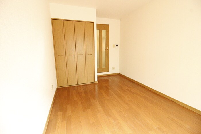 物件内観写真10　(居室)