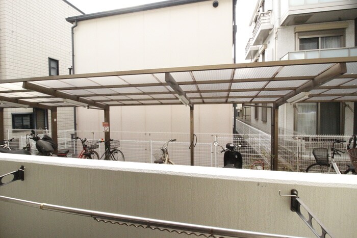 物件内観写真18　(室内からの展望)