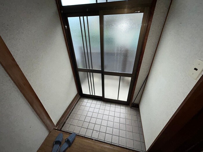 物件内観写真22　(玄関)