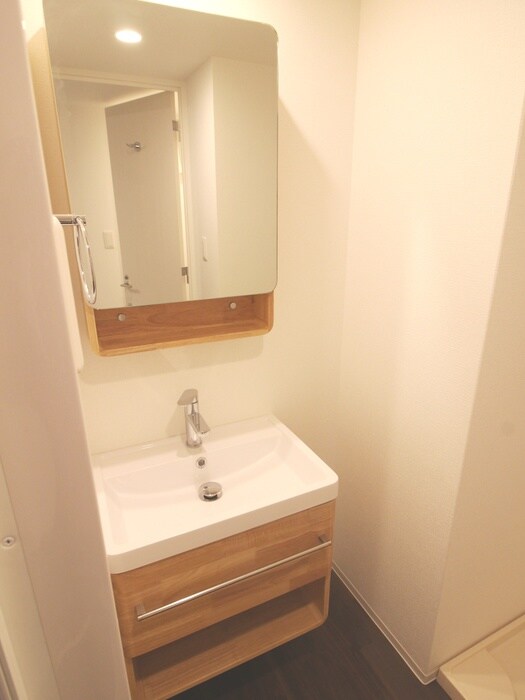 物件内観写真9　(洗面)