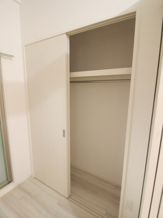 物件内観写真15　(収納)