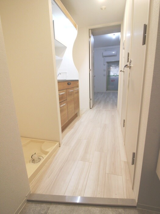 物件内観写真18　(廊下)