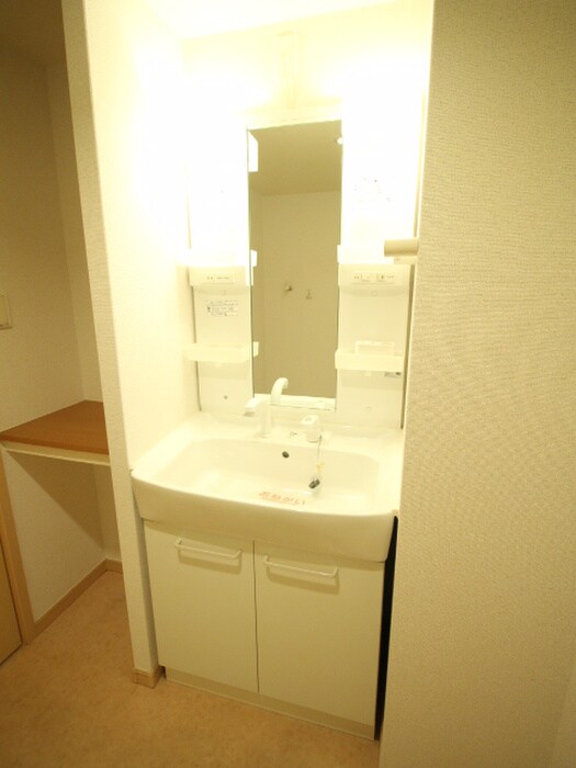 物件内観写真6　(洗面)