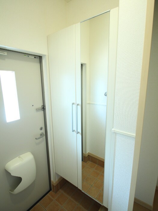 物件内観写真14　(靴箱)