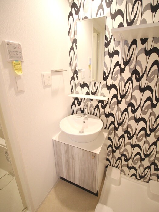 物件内観写真12　(洗面)