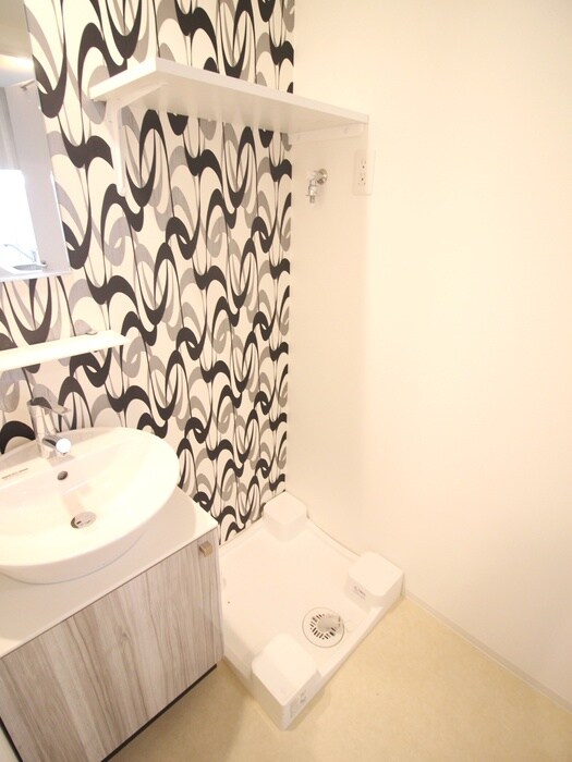 物件内観写真13　(洗濯機置場)