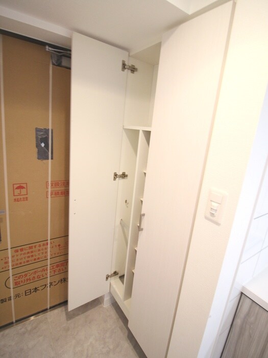 物件内観写真15　(靴箱)