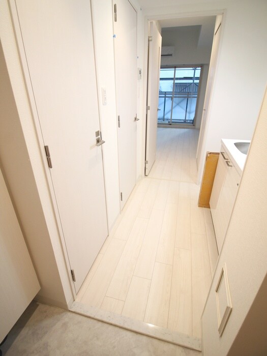 物件内観写真17　(廊下)