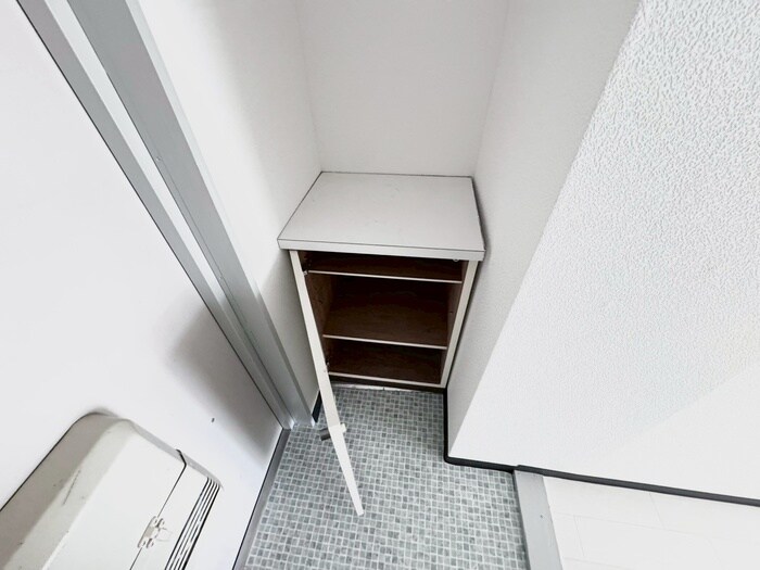 物件内観写真8　(靴箱)