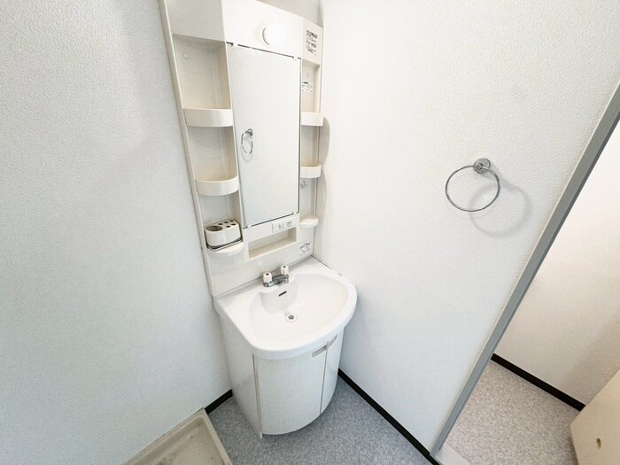 物件内観写真10　(洗面)