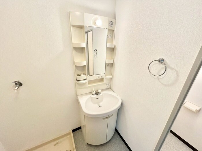 物件内観写真12　(洗面)