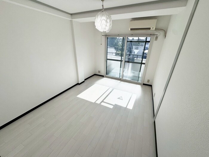 物件内観写真12　(居室)