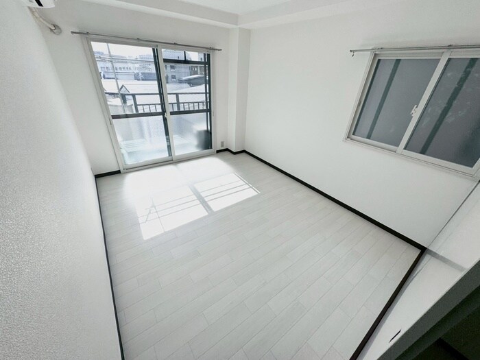 物件内観写真19　(居室)