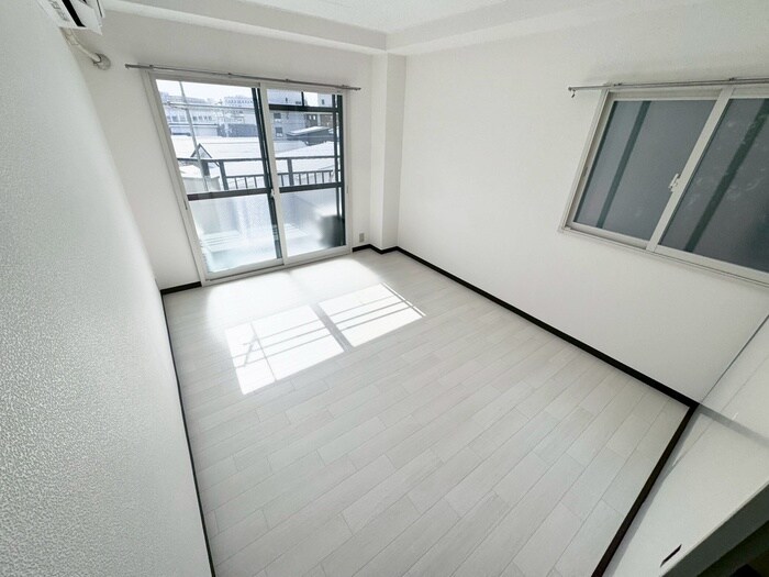 物件内観写真22　(居室)