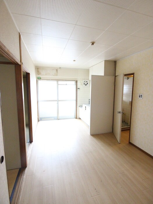 物件内観写真8　(居室)