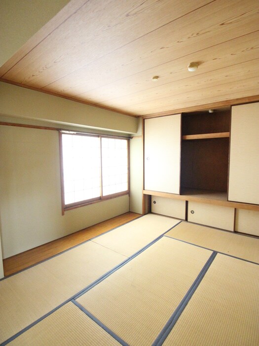 物件内観写真9　(居室)