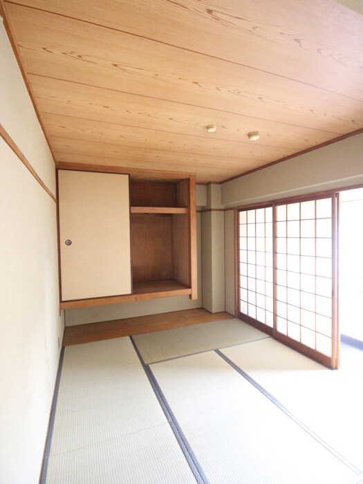 物件内観写真10　(居室)