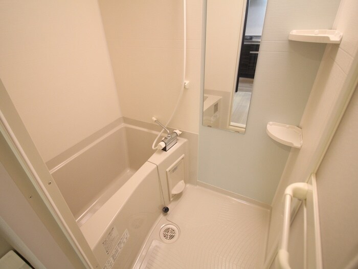 物件内観写真10　(バス／シャワールーム等)