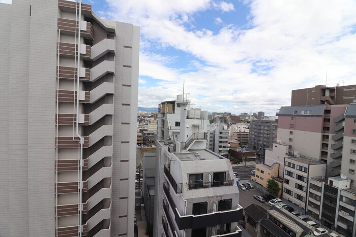 物件内観写真16　(室内からの展望)