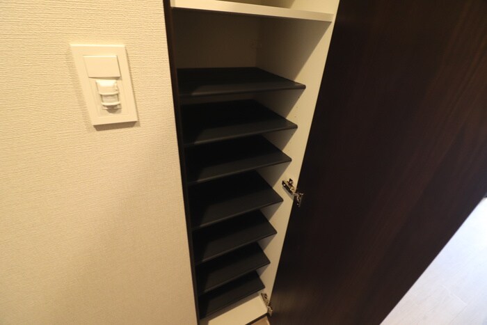 物件内観写真17　(玄関)