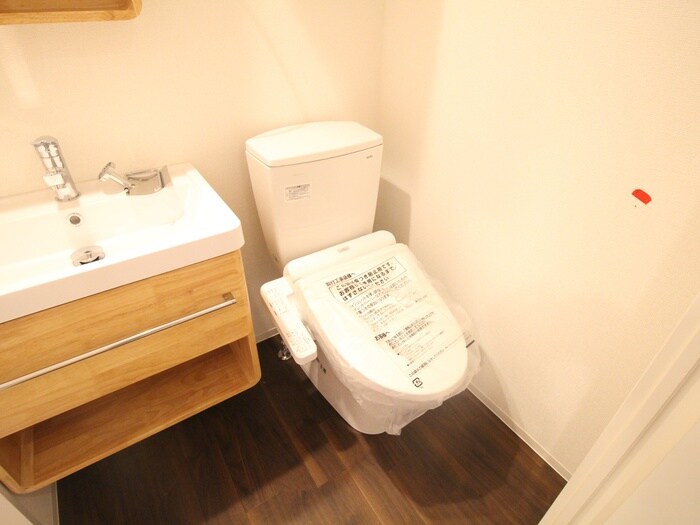 物件内観写真13　(トイレ)