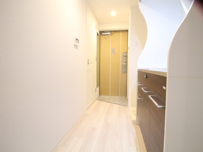物件内観写真18　(廊下)