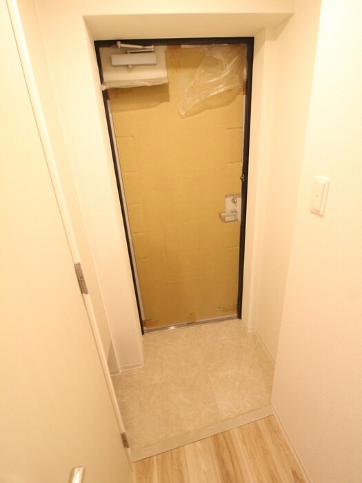 物件内観写真14　(玄関)